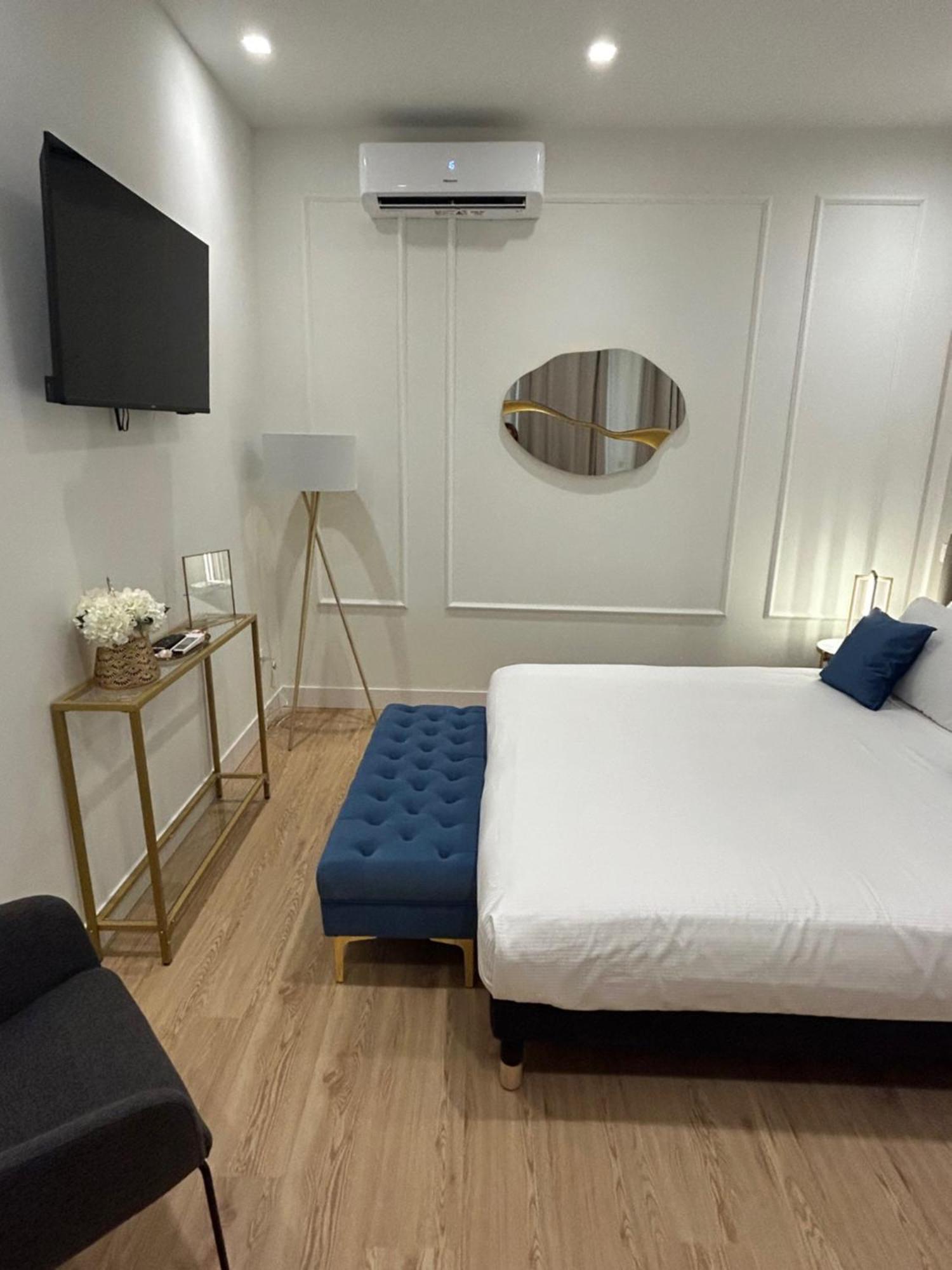Hotel Casa Lounge Costituzione Cagliari Esterno foto