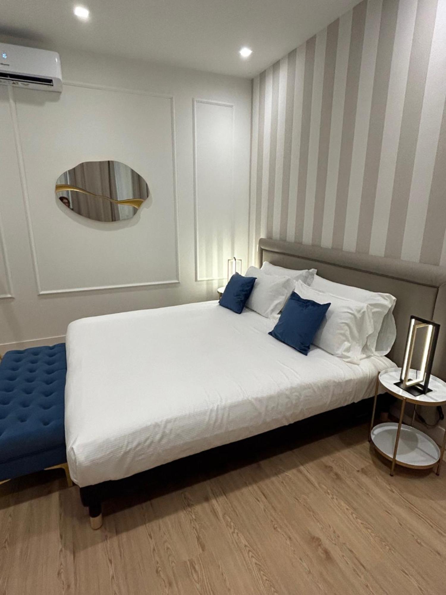 Hotel Casa Lounge Costituzione Cagliari Esterno foto